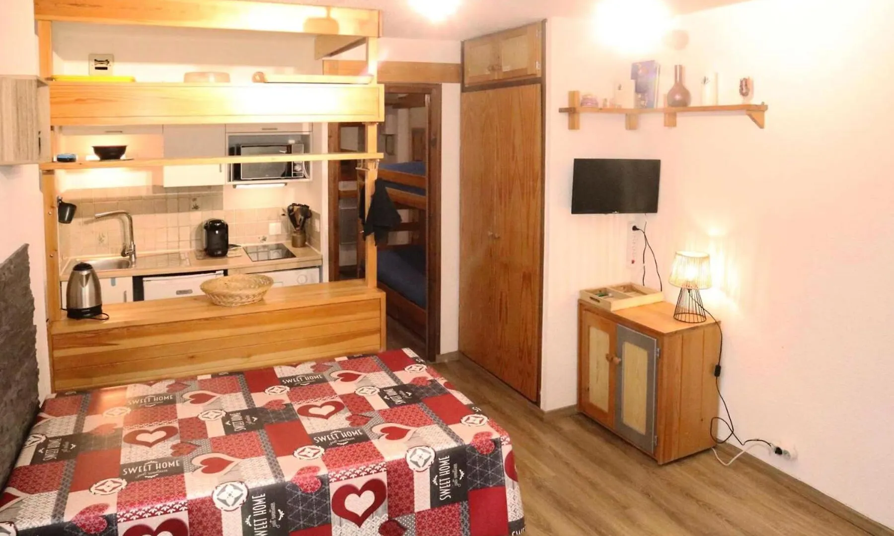 Residence Le Cairn - Studio 4 Personnes 1650 Mae-0874 Le Melezet 0*,  Frankrike